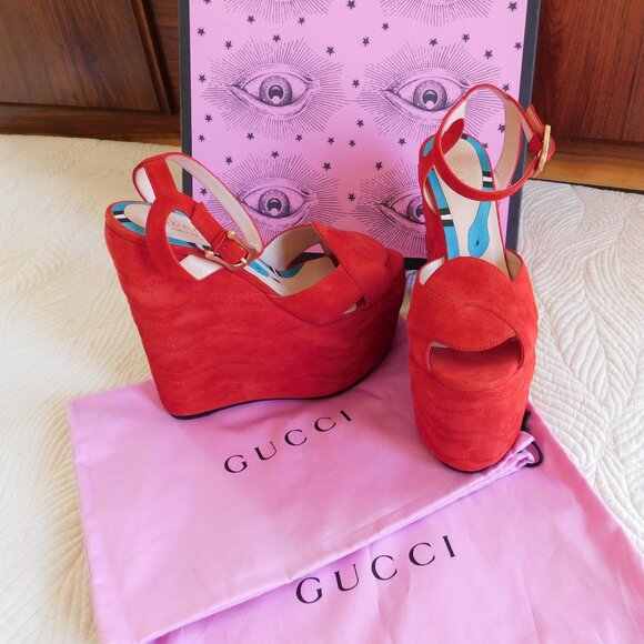 NIB Gucci Sally suede hibiscus red platform wedge heels ankle strap sandals 38 - Picture 16 of 16